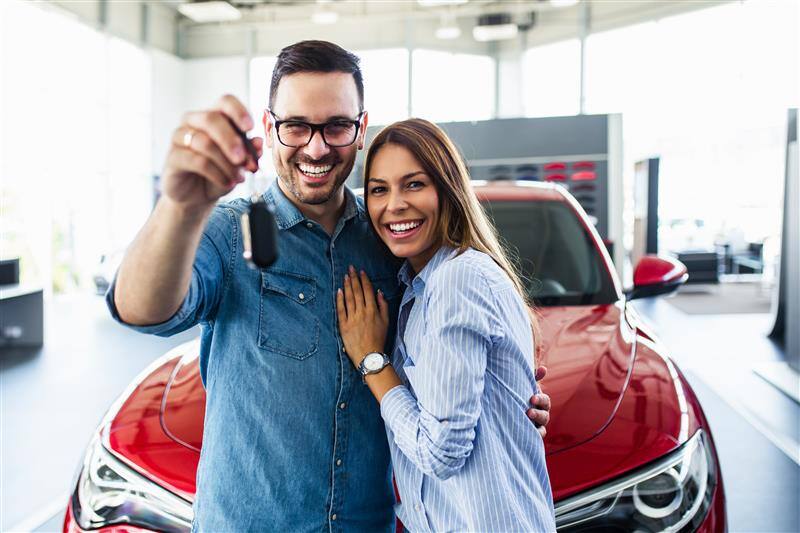 Couple buying car